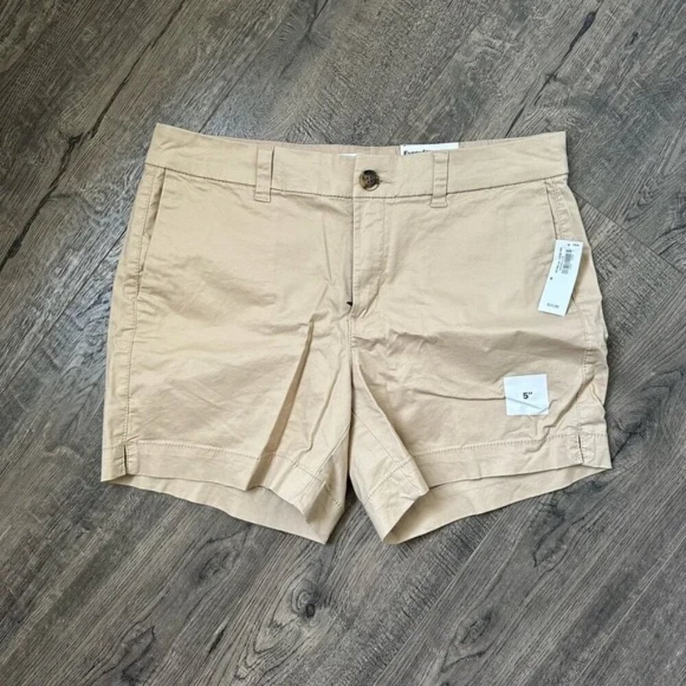 NWT Old Navy Women’s Everyday Shorts 6